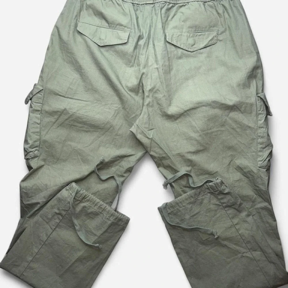 John Elliott Back Sateen Cargo Pants in Olive